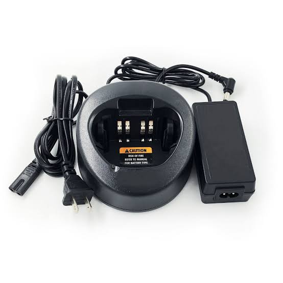 BC-XTS5000 : Desktop Tri-Chemistry Charger for Motorola-style XTS3000, XTS3500, XTS5000 batteries