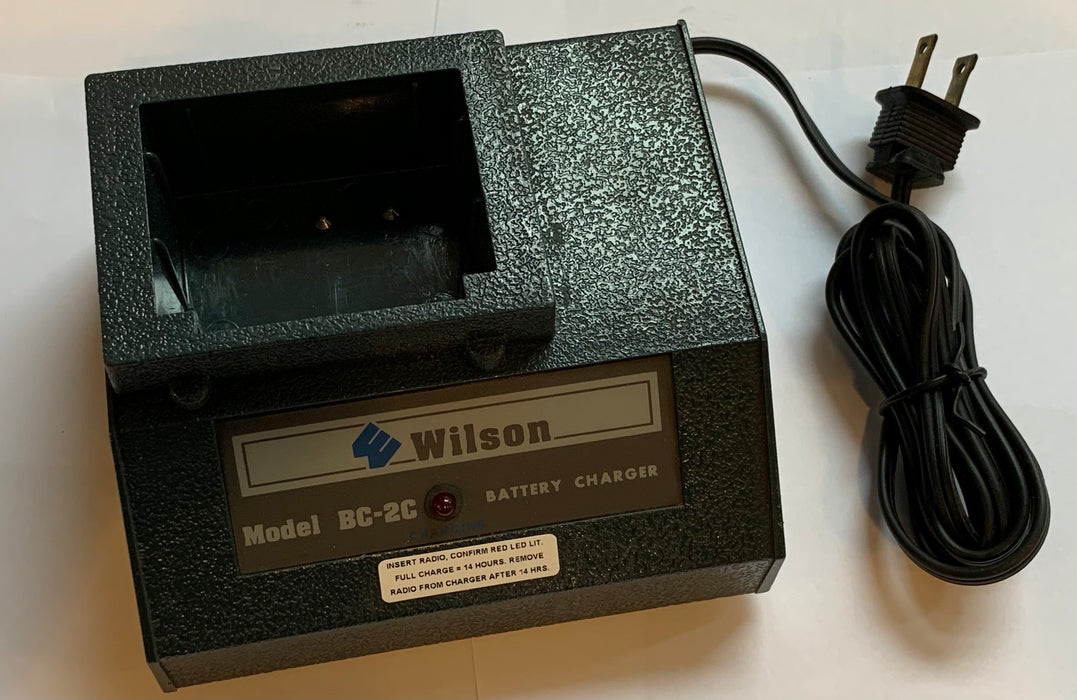BC-2C : Wilson Drop-in Charger for FNB-2 & CA1450 batteries